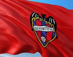 المغرب الرياضي  - نجم برشلونة أنسو فاتي يعود أمام ليفانتي