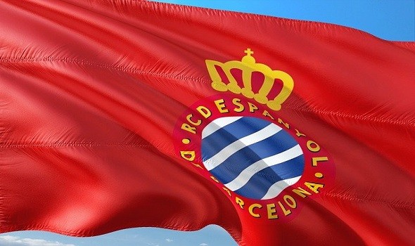 المغرب الرياضي  - إسبانيول يُعلن تفعيل برشلونة الشرط الجزائي في عقد خوان جارسيا