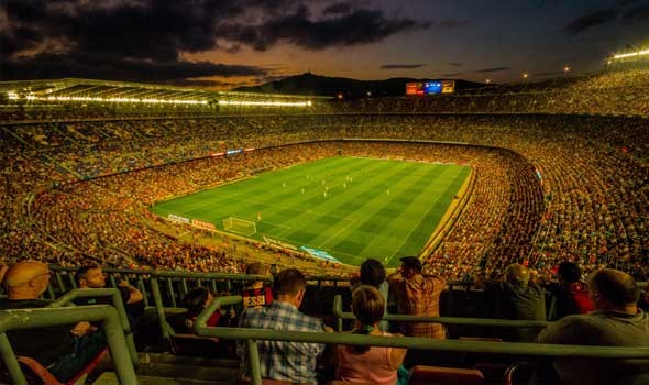 برشلونة يصدر بيانًا بشأن الشغب الجماهيري أمام سان جيرمان