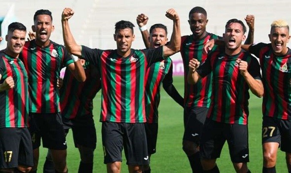 المغرب الرياضي  - فاندربروك يوجه رسالة قوية للاعبي الجيش الملكي قبل البطولة الاحترافية