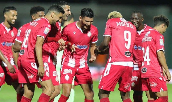 المغرب الرياضي  - لأول مرة موسيماني يكشف عن موقفه من رمي عمرو السولية لميداليته