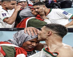 المغرب الرياضي  - أشرف حكيمي يُقبل رأس والدته بعد تأهل المغرب لربع نهائي كأس العالم