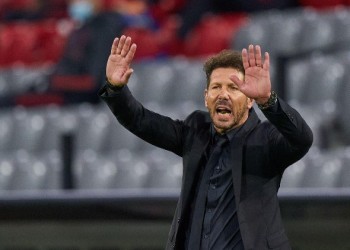 المغرب الرياضي  - سيميوني يفك عقدة كامب نو التاريخية ويهزم برشلونة للمرة الأولى منذ 20 عامًا