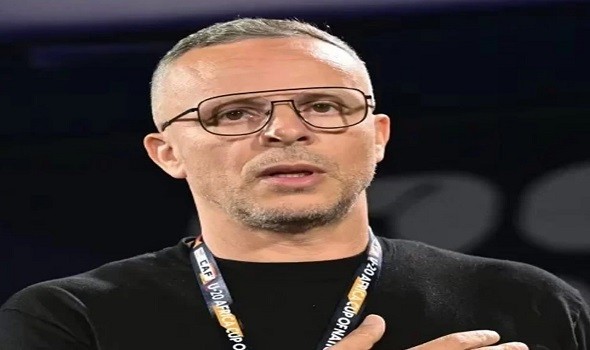 المغرب الرياضي  - وهبي يكشف كواليس نهائي المونديال ويتحدث عن والدته وقراءتها للقرآن