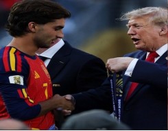 المغرب الرياضي  - ترامب يعلق على قبعة توريس بشعار اجعل أميركا عظيمة من جديد