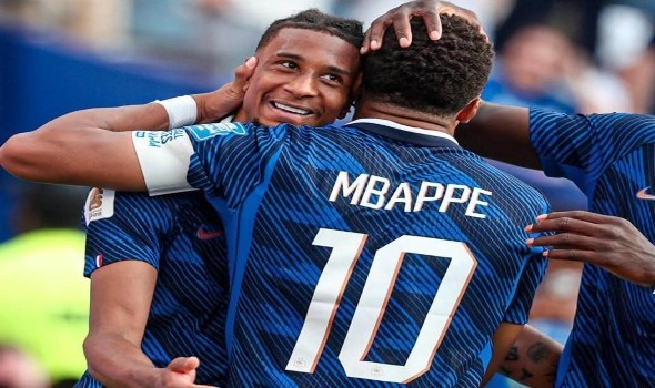 المغرب الرياضي  - مبابي أول لاعب يفوز بالحذاء الذهبي لكأس العالم مرتين